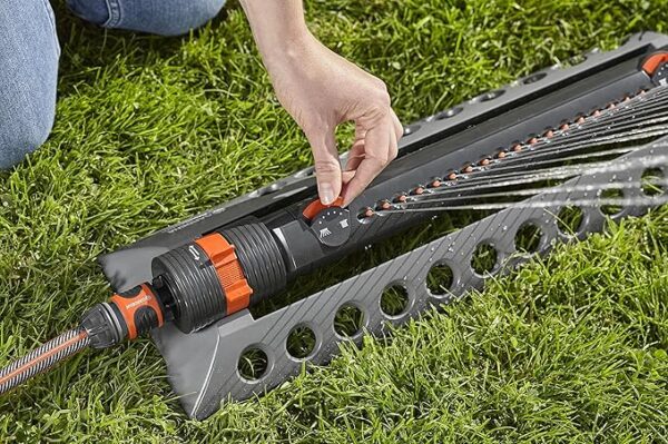 Gardena 1975-U AquaZoom Oscillating Sprinkler - Image 2
